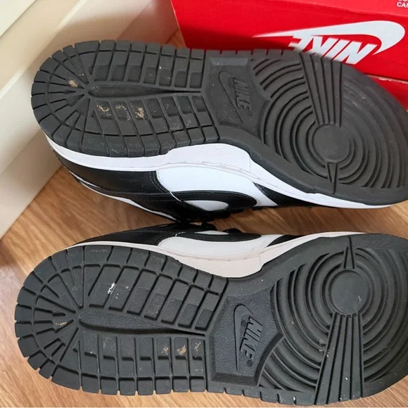 NIKE Dunk Low Retro - Picture 4 of 5